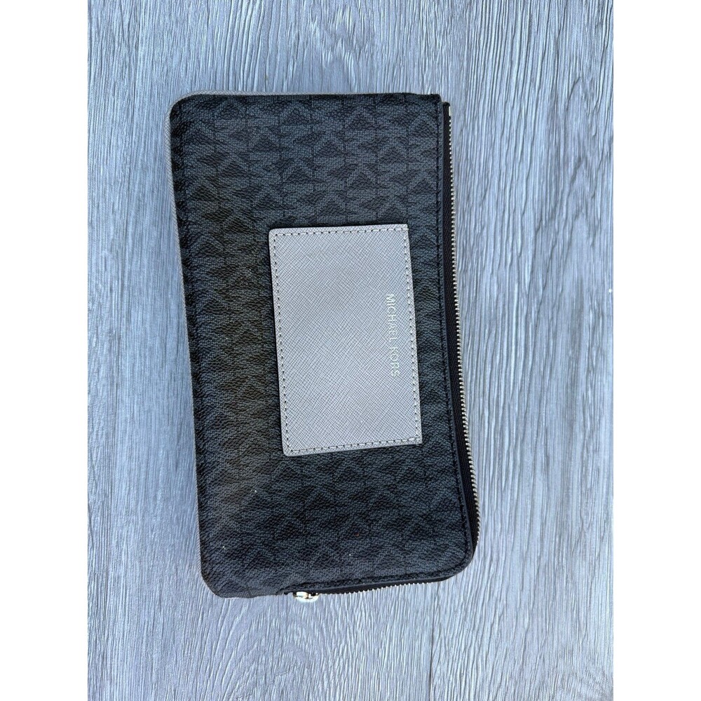 Michael Kors Jet Set Travel Zip-Around Wallet – Black & Gray